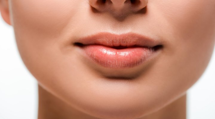Labbra secche e screpolate? Ecco cosa fare subito